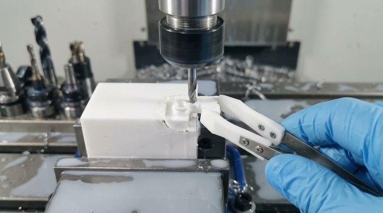 加工聚四氟乙烯 (PTFE) 的局限性是什么？克服精密零件的加工挑战