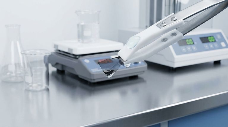 테플론 시트의 비점착성 특성이 유리한 이유는 무엇입니까? 효율성 향상 및 폐기물 감소