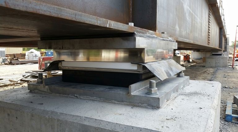 조립식 PTFE 슬라이딩 베어링 패드의 구성 요소는 무엇입니까? 엔지니어링 시스템 가이드