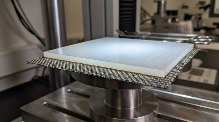 Di che materiale è costituito un rivestimento in PTFE? Un composito a due parti per la lubrificazione ad alte prestazioni