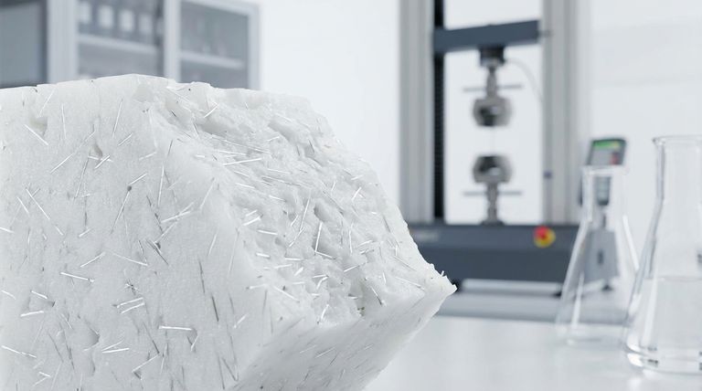 유리(Glass)를 PTFE의 충전재로 사용할 때의 이점은 무엇입니까? 강도 및 내마모성 향상