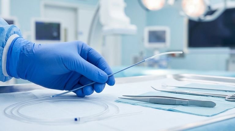 哪些医疗应用受益于高屈服强度的PTFE内衬？提高复杂手术的精度