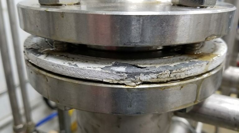 PTFE 코팅 개스킷이란 무엇이며 그 한계는 무엇입니까? 표면 코팅의 위험 이해하기