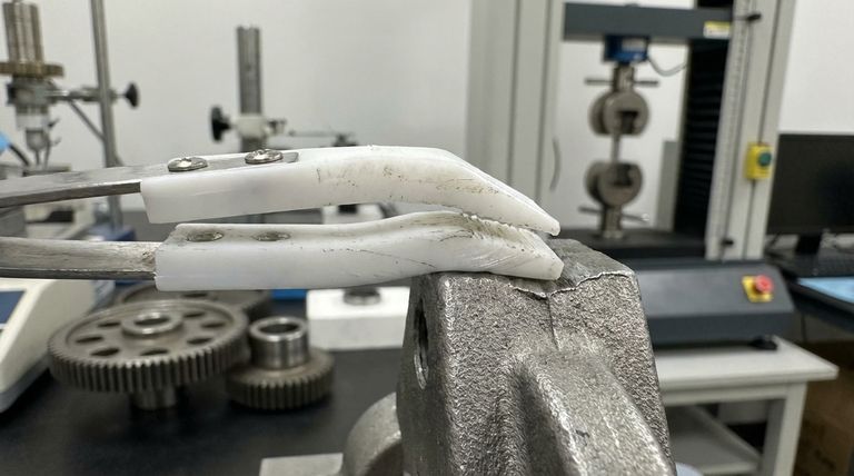 ¿Cuál es una desventaja del PTFE en términos de resistencia mecánica? Supere su debilidad con soluciones reforzadas