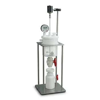 Vaso de Reacción de PTFE Personalizable con Paleta de Agitación Eléctrica y Sistema de Filtración al Vacío con Embudo Büchner