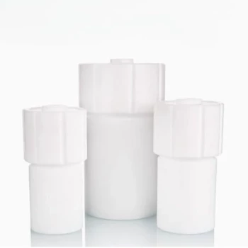 Cuves de digestion par micro-ondes en PTFE sur mesure pour des applications exigeantes
